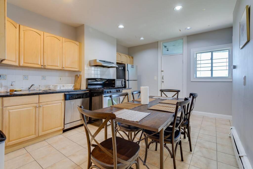 New! Boston Condo Near Mbta, 3Mi To Fenway ! Экстерьер фото