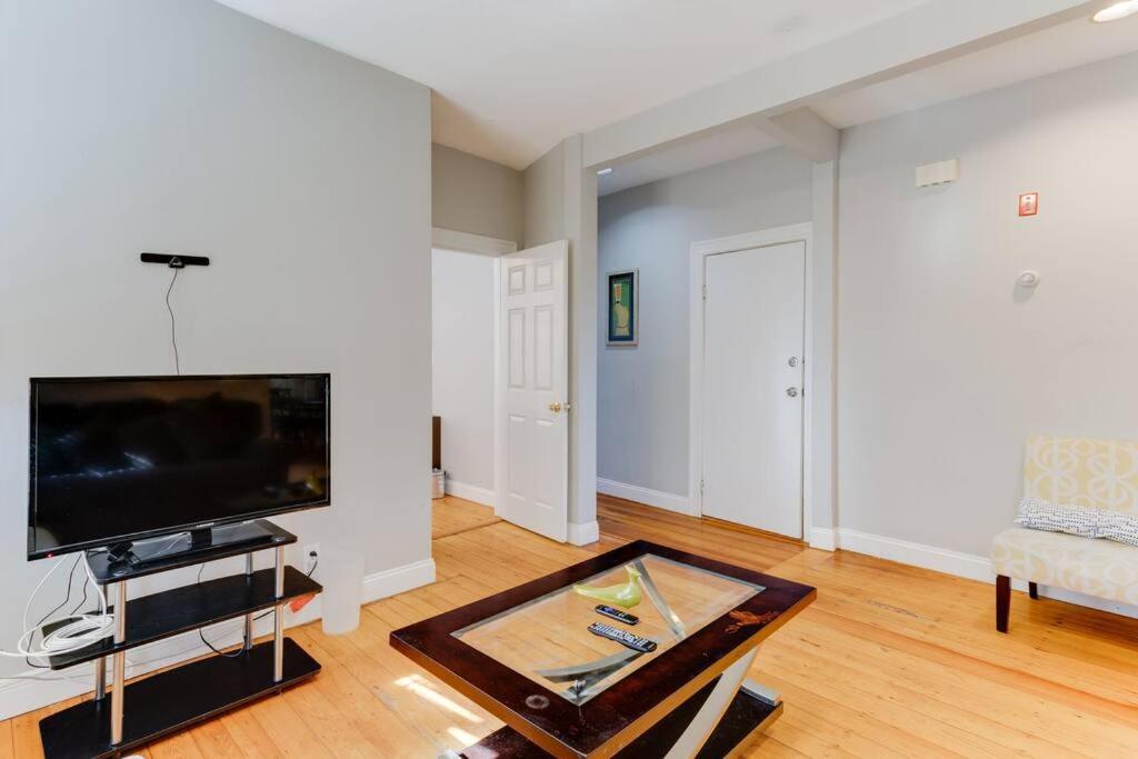 New! Boston Condo Near Mbta, 3Mi To Fenway ! Экстерьер фото